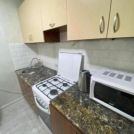 Apartamenty Na Ahmetova 6 Turksib Exterior foto